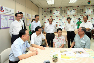 國務院李克強副總理親善探訪東華三院黃祖棠社會服務大樓 
