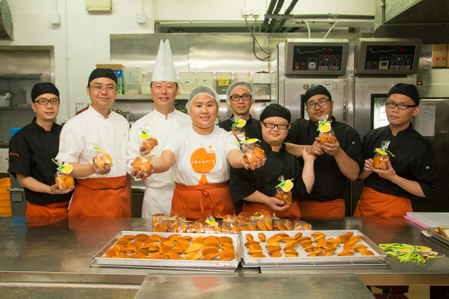 東華三院社企iBakery進駐灣仔合和中心推出新產品「柚子貝殼蛋糕」 