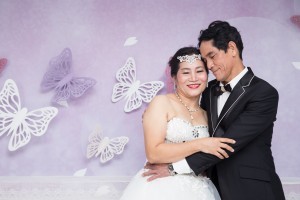 為少數族裔夫婦拍攝「港式」婚照
