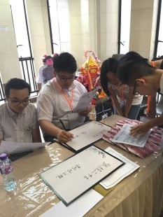 東華三院萬國殯儀館及鑽石山殯儀館首辦「我是禮儀師」體驗活動<br/>高中學生變身「殯葬禮儀師」